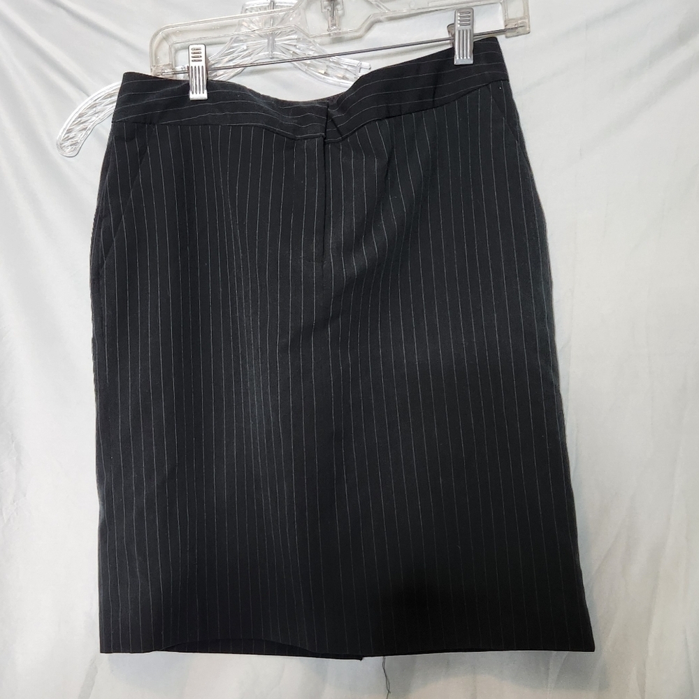 Grey Pinstriped Skirt By Isaac Mizrahi Size 8